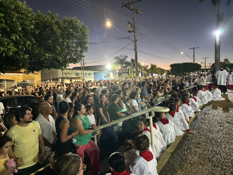 Noticia semana-santa-mobiliza-milhares-de-pessoas-em-andradina